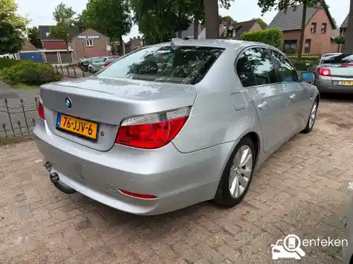 BMW 523i 2006