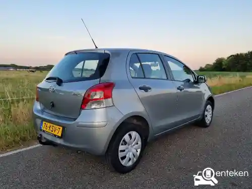 Toyota Yaris 1.0 2010