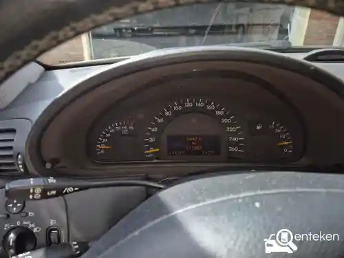Mercedes-Benz C 180 2004