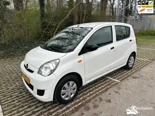 Daihatsu Cuore 1.0 2011