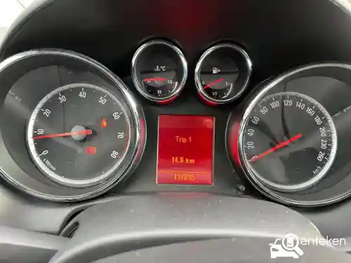 Opel Astra 1.4 Turbo 2011