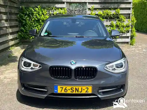 BMW 116i 2011