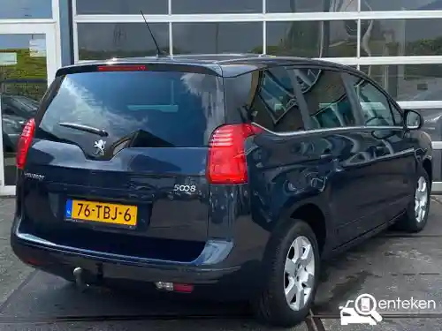Peugeot 5008 120 VTi 2012