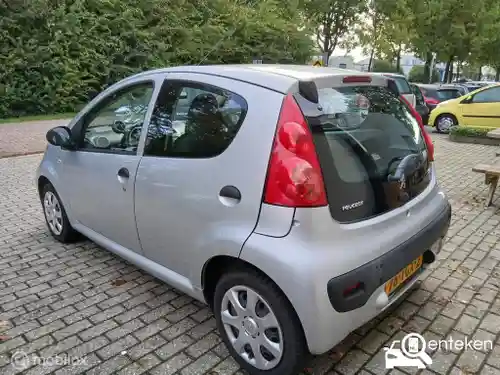 Peugeot 107 1.0 70 2012