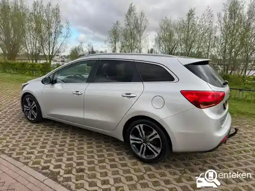 KIA cee´d Sportswagon 1.6 GDI ISG 2012