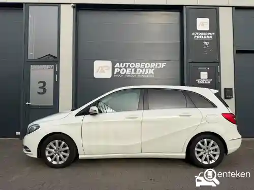 Mercedes-Benz B 180 2013