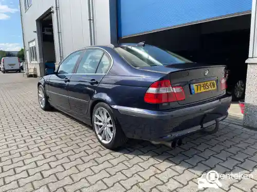 BMW 325i 2001