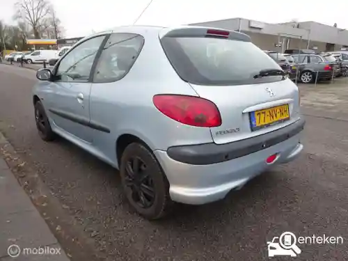 Peugeot 206 75 2004