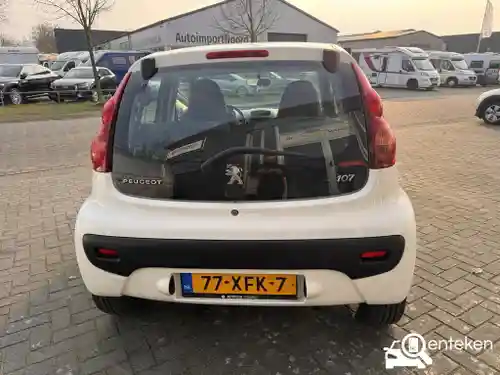 Peugeot 107 1.0 68 2012
