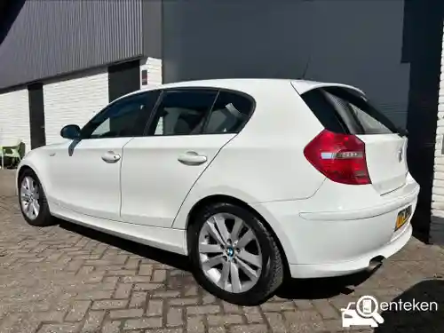 BMW 118i 2008