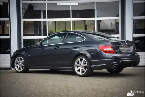 Mercedes-Benz C 180 BlueEFFICIENCY Coupé 2011