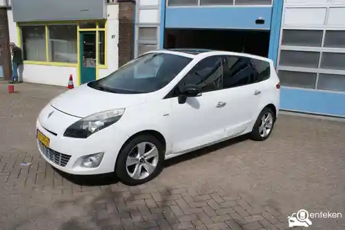 Renault Grand Scénic 2.0 16V 140 2011