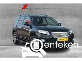 Toyota RAV4 2.0 2012