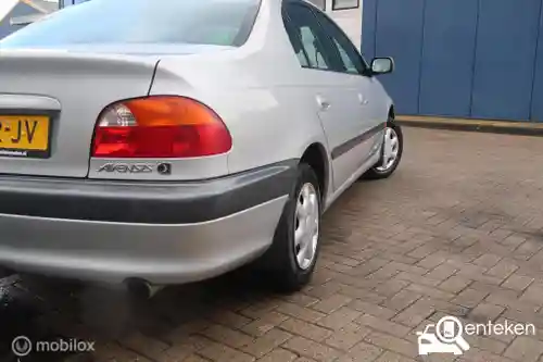 Toyota Avensis 1.6 2000