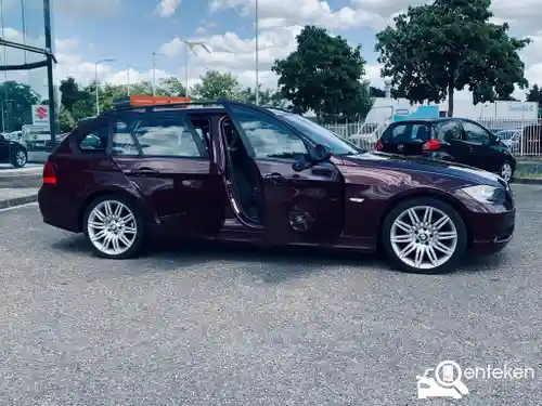 BMW 318i Touring 2008
