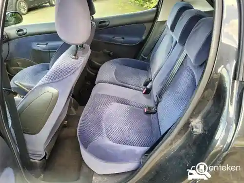 Peugeot 206 75 2003