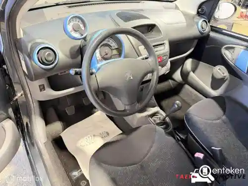 Peugeot 107 1.0 70 2010
