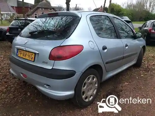 Peugeot 206 75 2004
