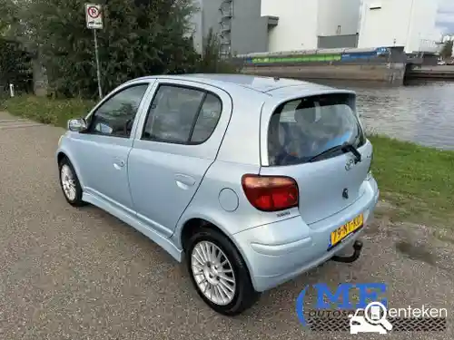 Toyota Yaris 1.3 2004