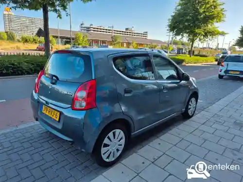 Suzuki Alto 1.0 2011