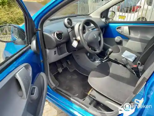 Peugeot 107 1.0 70 2011