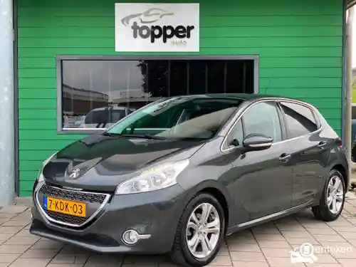 Peugeot 208 1.2 PureTech 82 2013