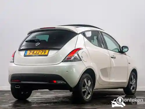 Lancia Ypsilon 0.9 TwinAir Turbo 8v p 2013