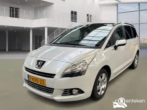 Peugeot 5008 155 THP 2013