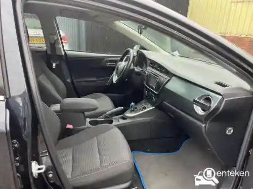 Toyota Auris Touring Sports 1.8 Hybrid 2013