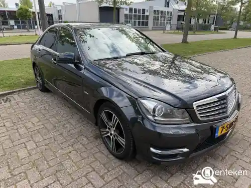 Mercedes-Benz C 180 BlueEFFICIENCY T-model 2013