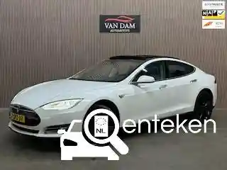 Tesla Model S P85 2013