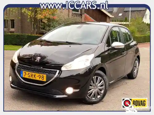 Peugeot 208 1.2 PureTech 82 2013
