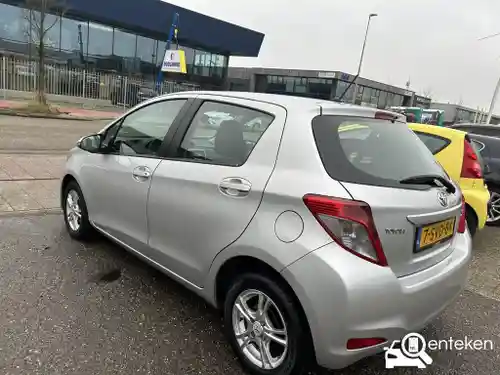 Toyota Yaris 1.0 2013