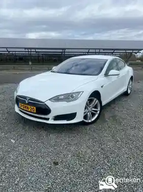 Tesla Model S 60 2013