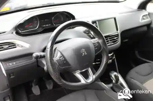 Peugeot 208 1.2 PureTech 82 2014