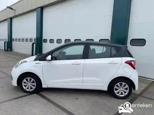 Hyundai i10 1.0 blue 2014