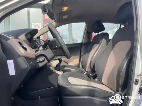 Hyundai i10 1.0 blue 2014
