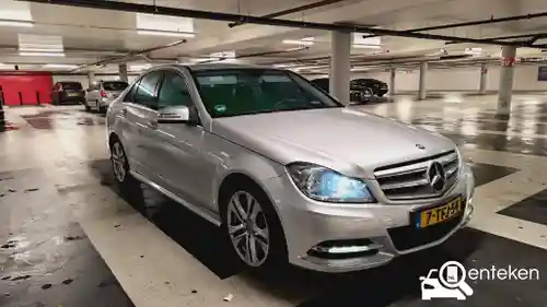 Mercedes-Benz C 180 BlueEFFICIENCY 2013
