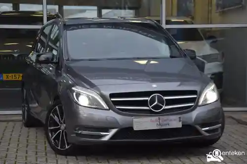 Mercedes-Benz B 180 2014