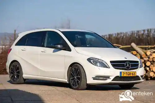 Mercedes-Benz B 180 2014