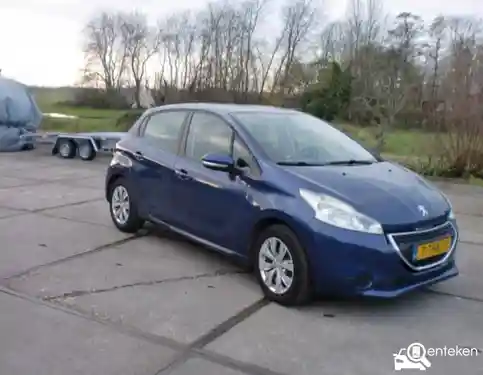 Peugeot 208 1.2 PureTech 82 2012