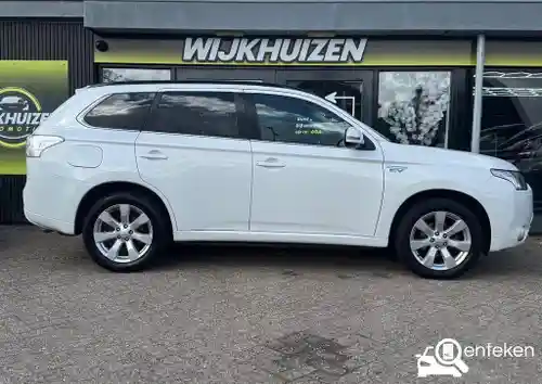 Mitsubishi Outlander 2.0 Plug-In Hybrid 2014