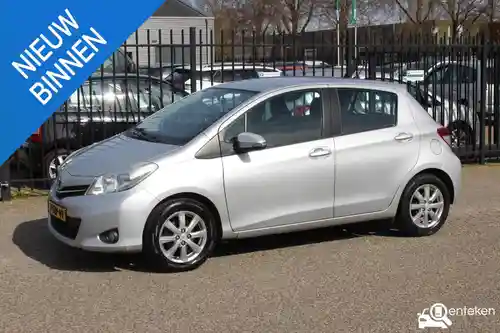 Toyota Yaris 1.0 2013
