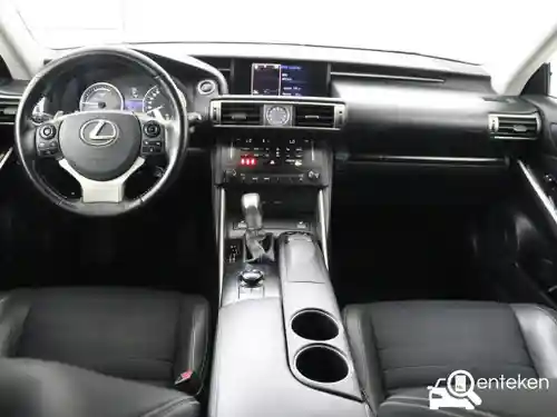 Lexus IS 300h 2014