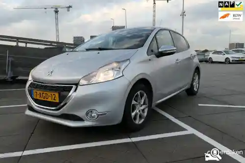 Peugeot 208 1.2 PureTech 82 2014