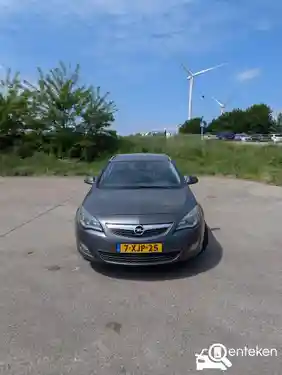 Opel Astra Sports Tourer 1.4 Turbo 2011