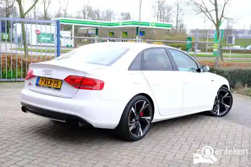 Audi S4 2011