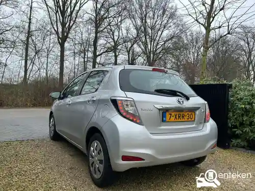 Toyota Yaris 1.5 Hybrid 2014