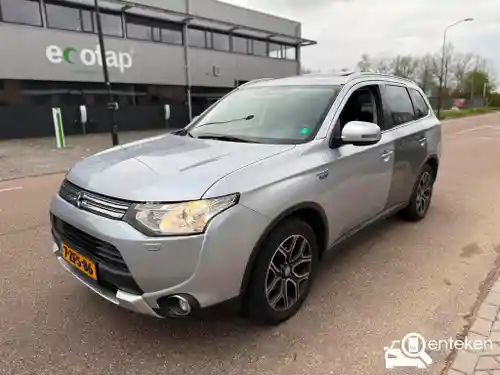 Mitsubishi Outlander 2.0 Plug-In Hybrid 2015
