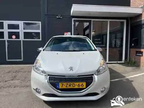 Peugeot 208 1.2 PureTech 82 2015